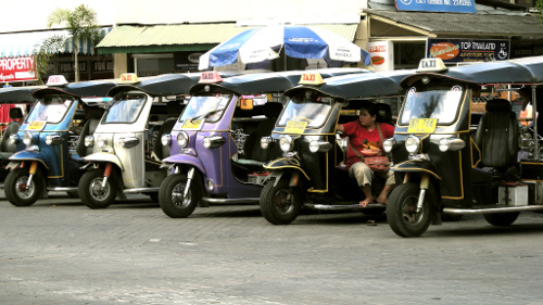 tuk-tuk